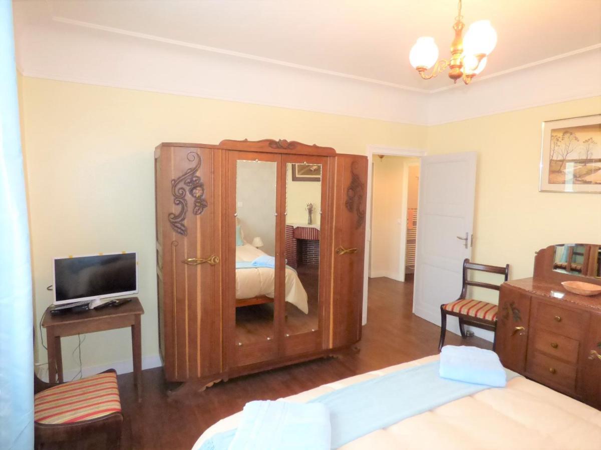 Les Tibles Bed & Breakfast Nanthiat Exterior photo