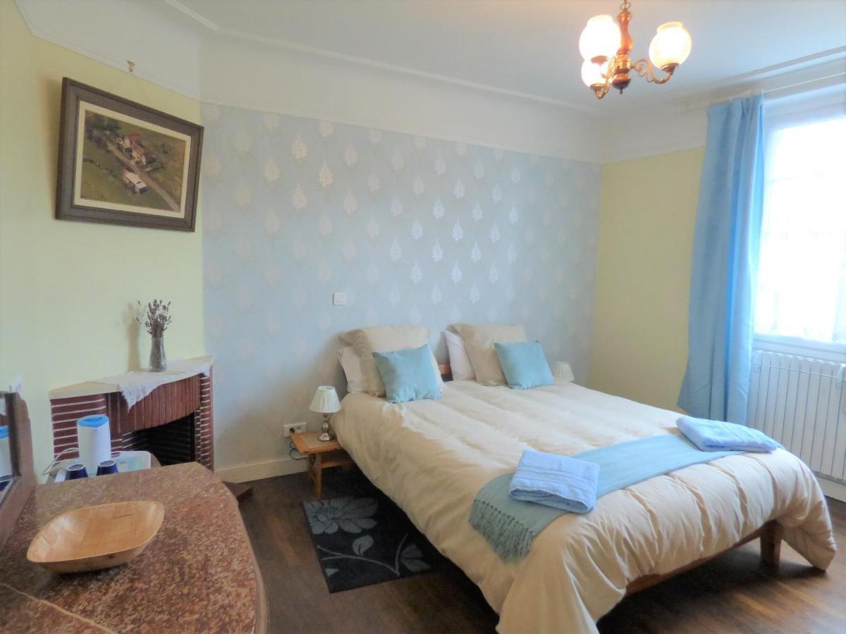 Les Tibles Bed & Breakfast Nanthiat Exterior photo